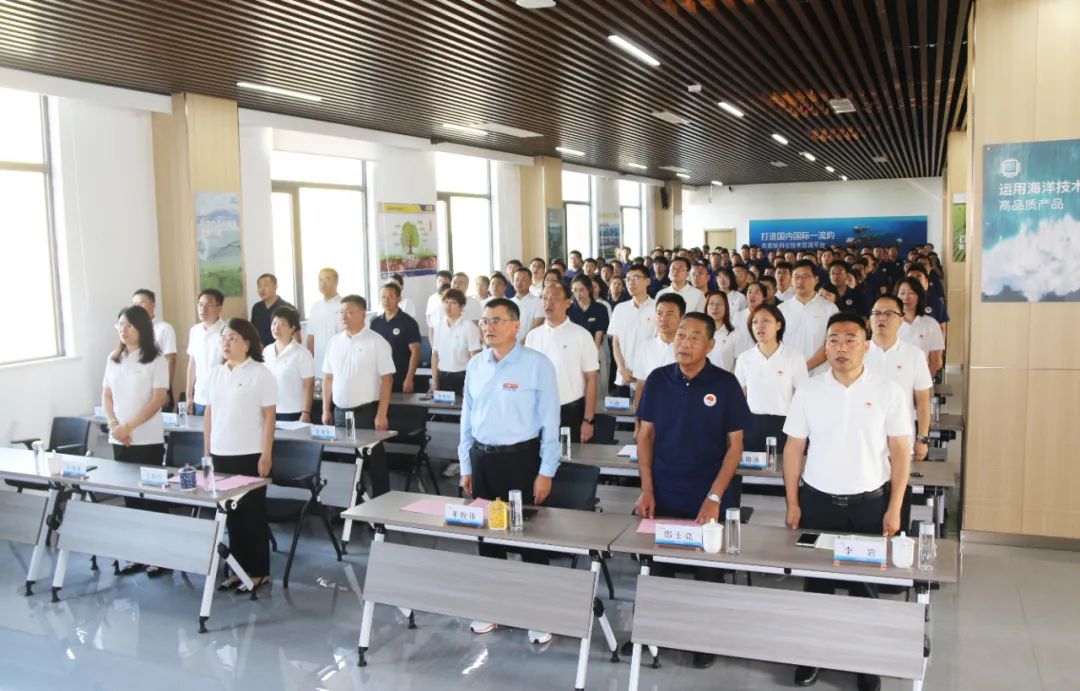 青岛德晋贵宾厅集团成立二十五周年表彰大会隆重举行